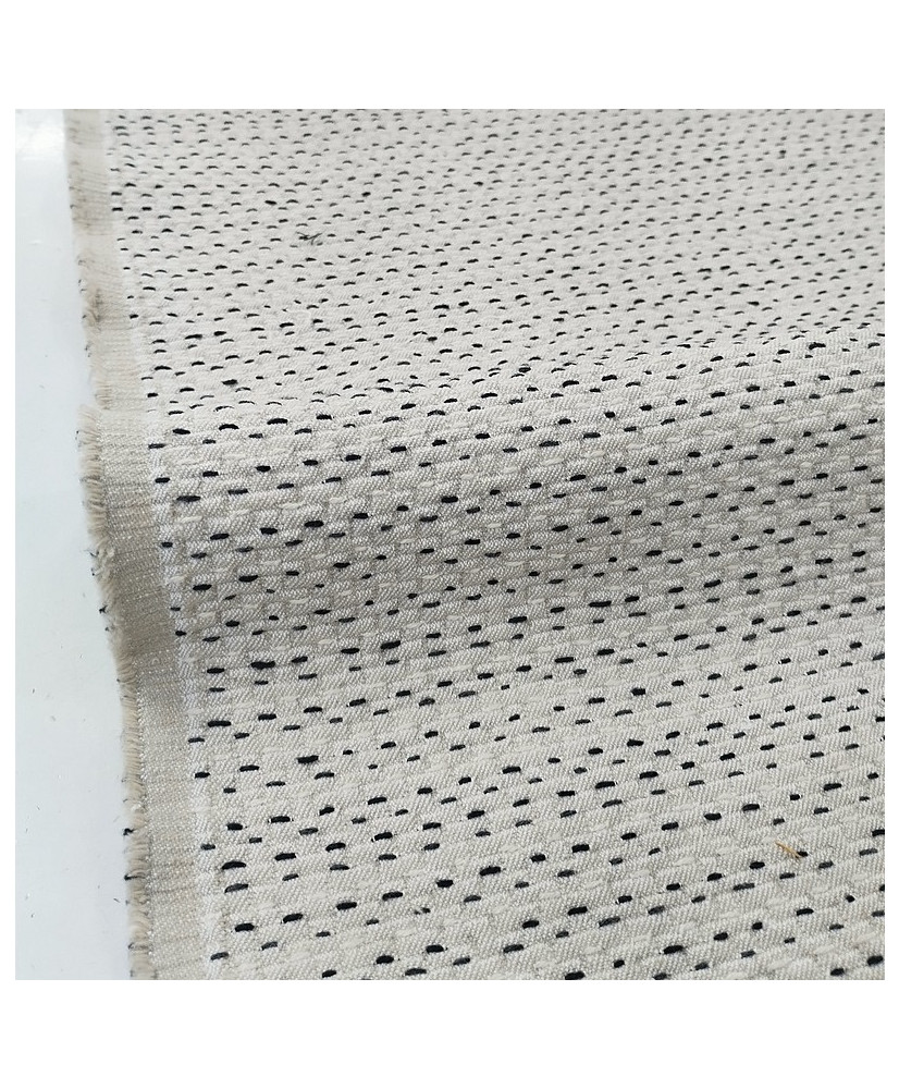 Jacquard Khanta Quilted Fabric – 140 cm Width