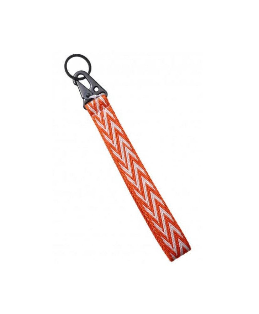 Sangle dragonne porte-clés orange  à motifs chevrons avec mousqueton noir en métal.